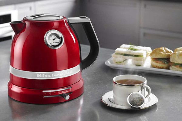 waterkoker met thermometer