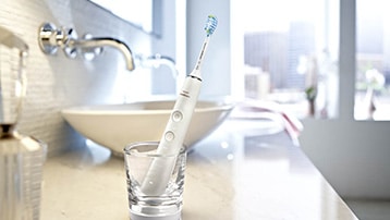 elektrische tandenborstel met glas